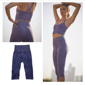 NWOT Free People Super Human Crop Legging - M/L